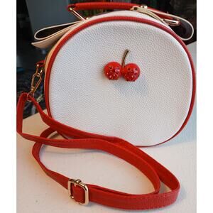 Cherry blingy purse No name. Good condition. Y2K 90s cottagecore
